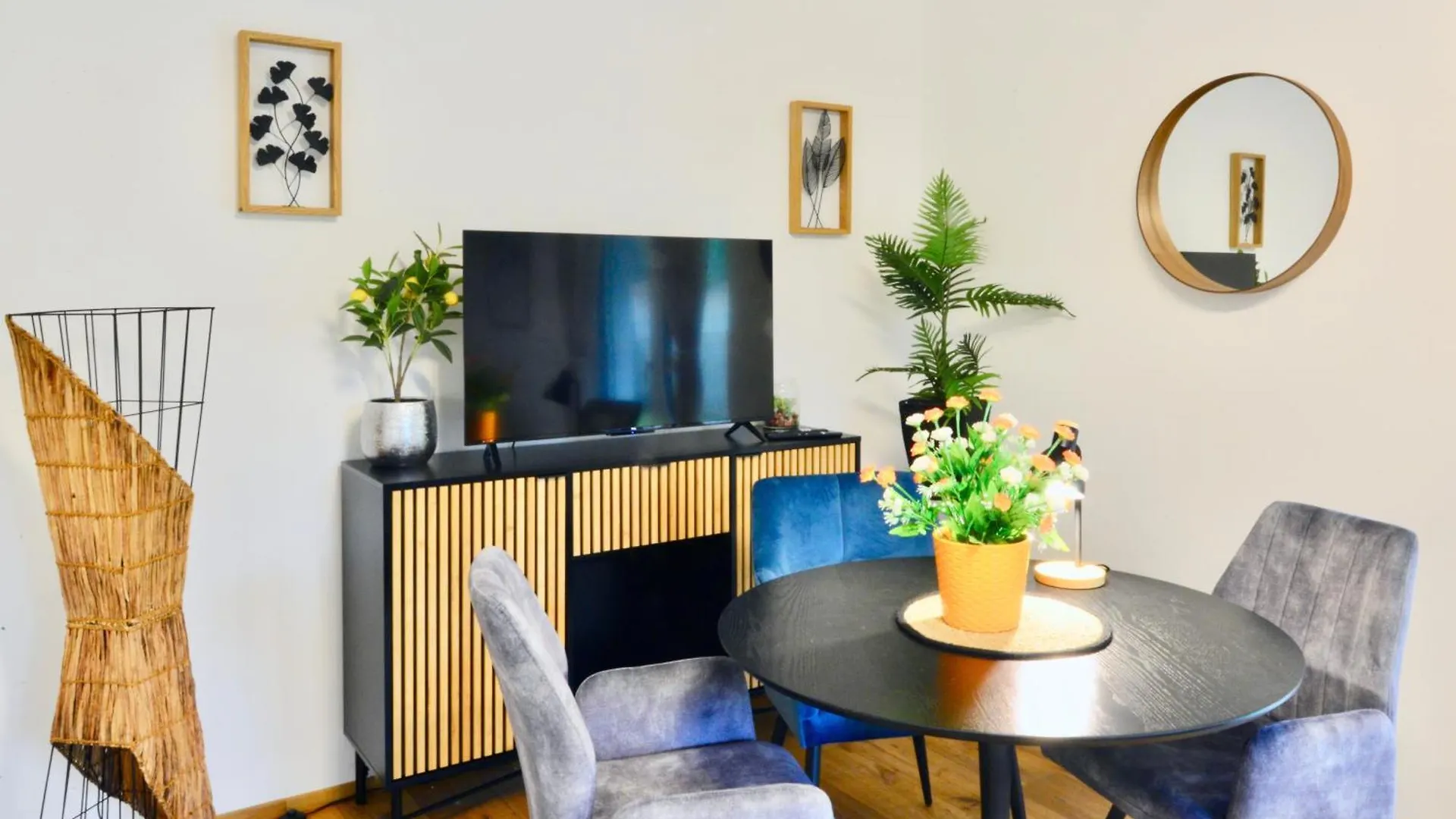 Апартаменты New With Parking And Metro In Front Of The House Вена Австрия